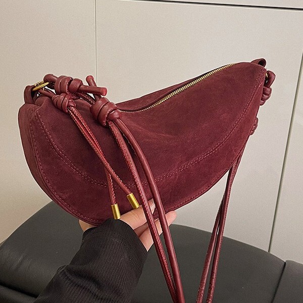 Cross-border foreign trade new autumn and winter super hot small suede bag all-match messenger bag shoulder underarm dumpling bag