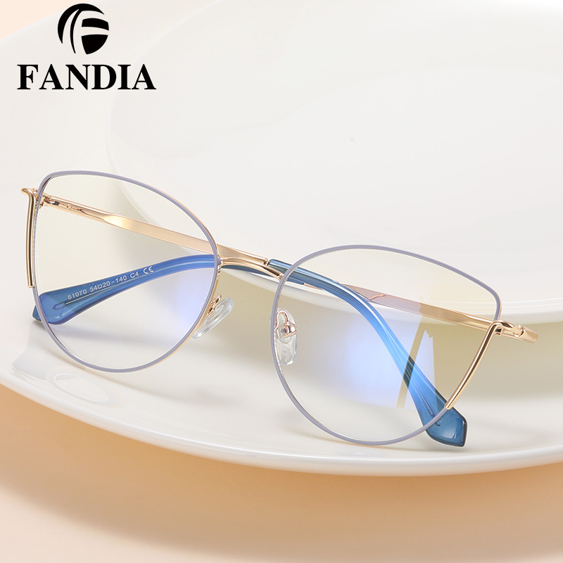 81070 gafas de luz anti-azul de las nuevas mujeres de moda se pueden equipar con gafas de miopía gafas de luz anti-azul de metal Retro