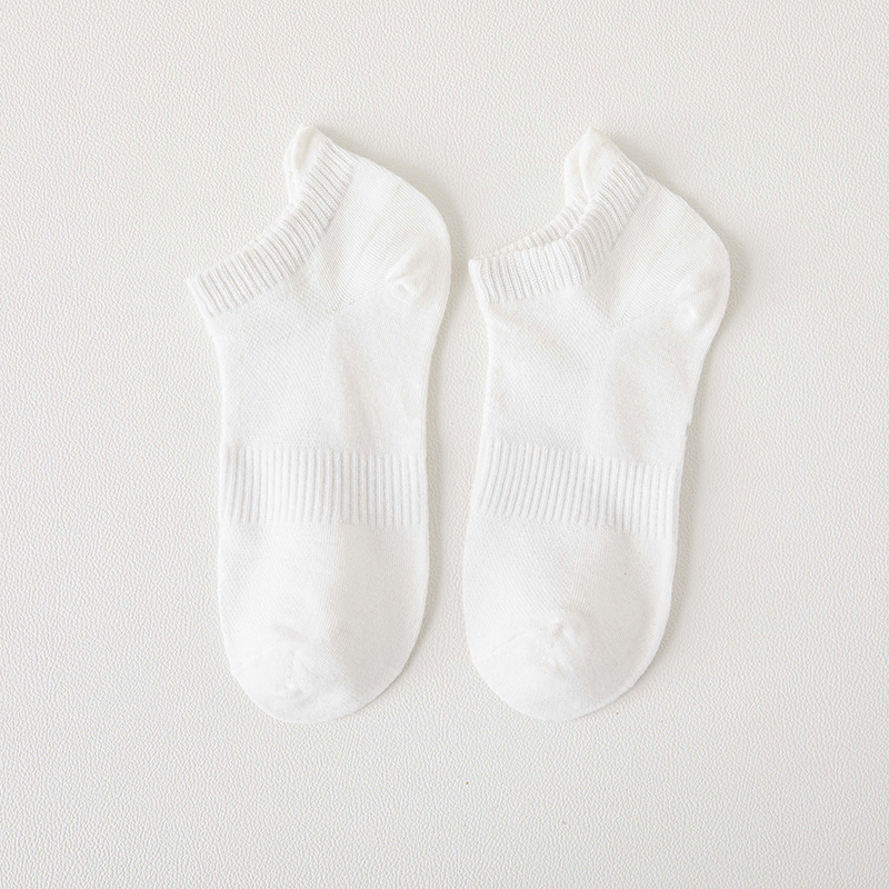 新商品の靴下の男性の耳のかかとの男性の船の靴下の運動は腰の綿の靴下の春の夏の通気性のメッシュの男性の靴下を締めます。