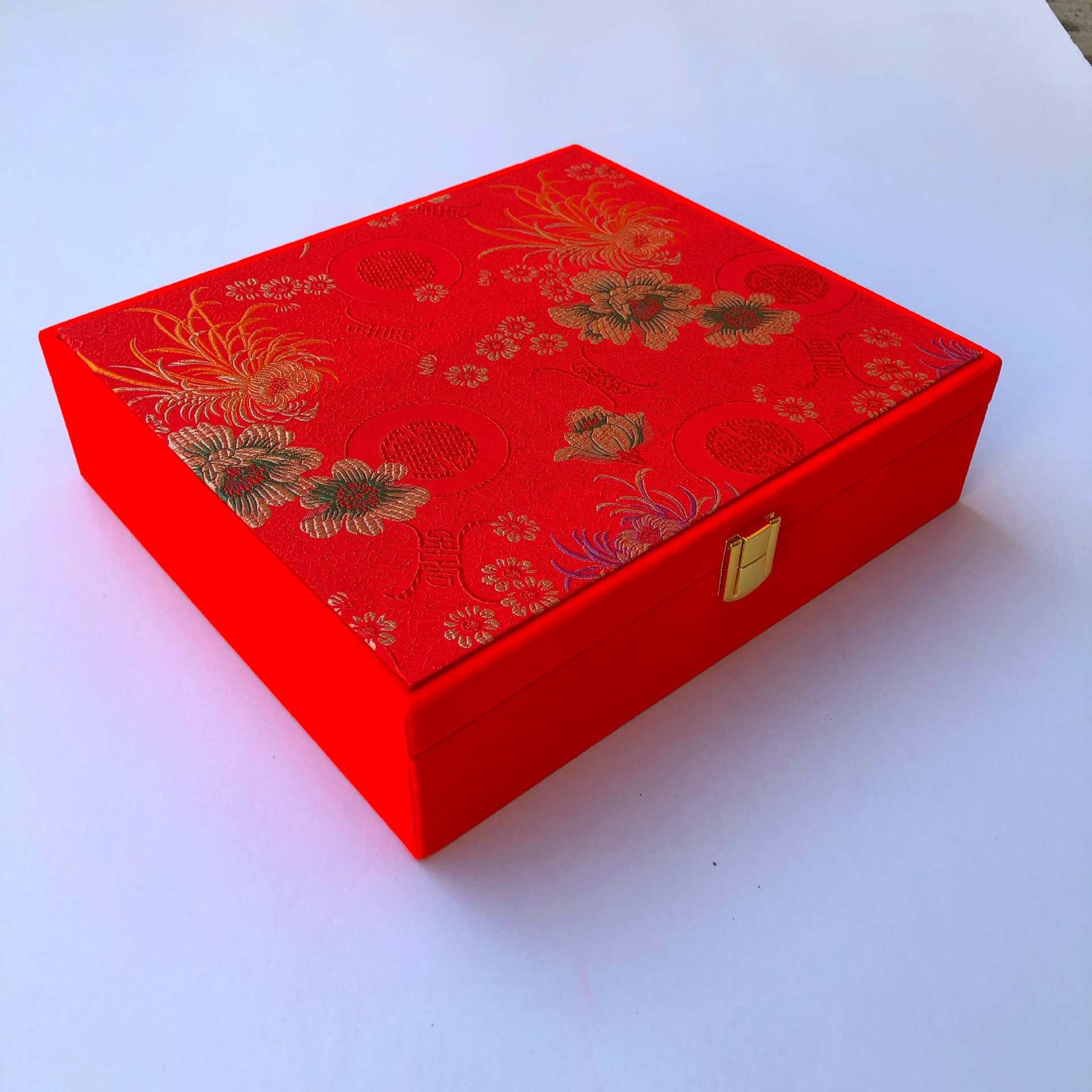 批发婚庆三金盒五金猪牌套链首饰盒黄金珠宝首饰套装盒中国风礼盒