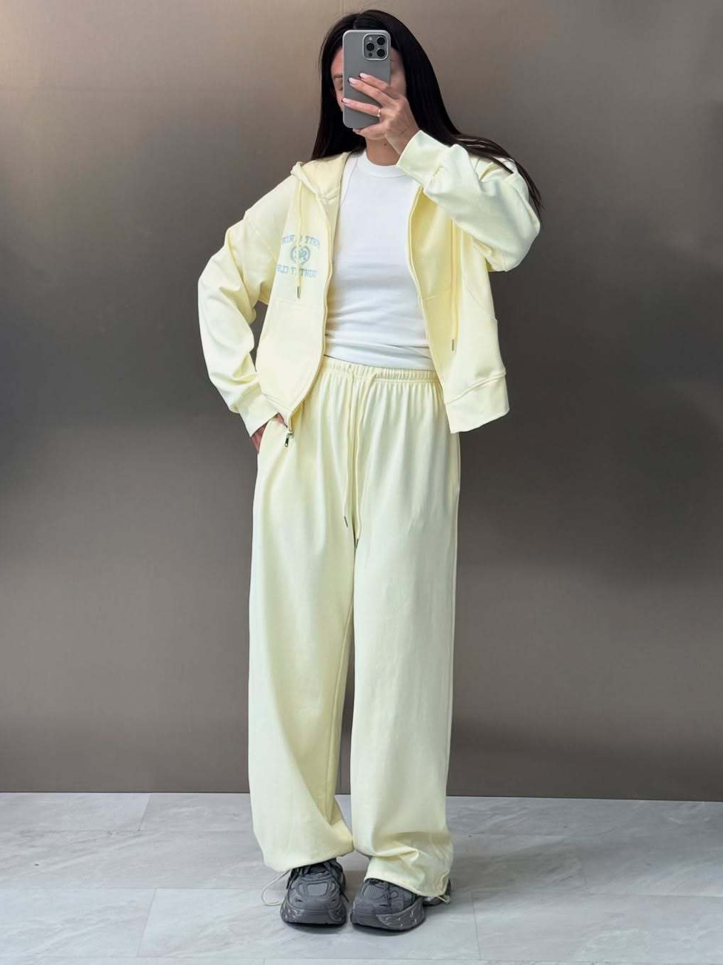 sports suit