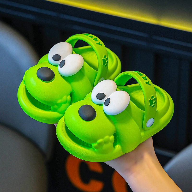 2025 nuevo interior y exterior antideslizante de fondo blando niño perro amarillo EVA agujero zapatos pueden usar sandalias lindas para niñas