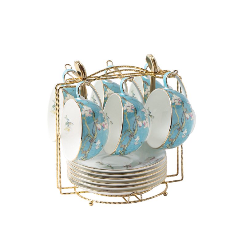 Luz de lujo traje de café combinación europea de alta gama de lujo hueso China taza de agua lujo británico tarde juego de té vajilla