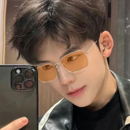 High-end gold wire frame photochromic glasses for men, stylish and elegant, suitable for both men and women, blue light blocking, non-prescription lenses