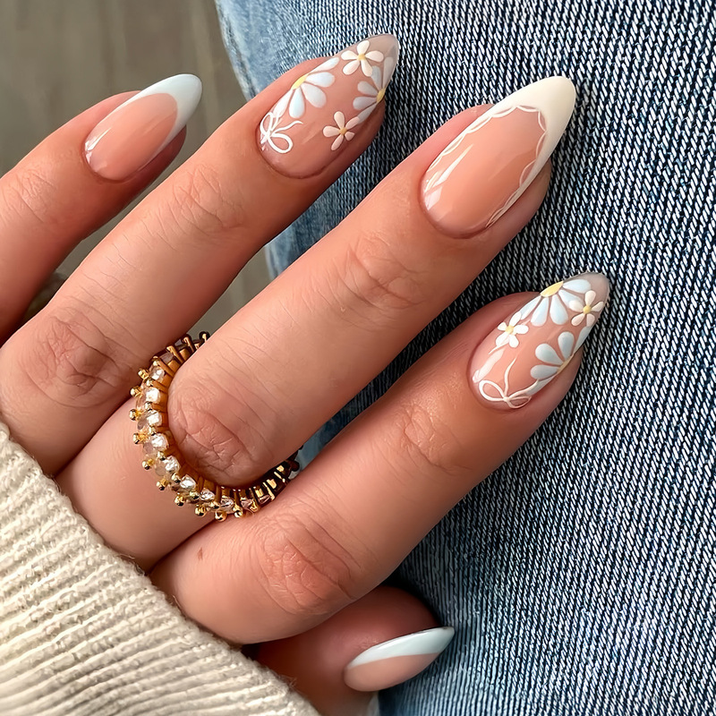 Cross-Border Hot-Selling 24-Piece Set of Fresh White Daisy French Tip Almond Polished Fake Nails Trendy Fashion Wholesale