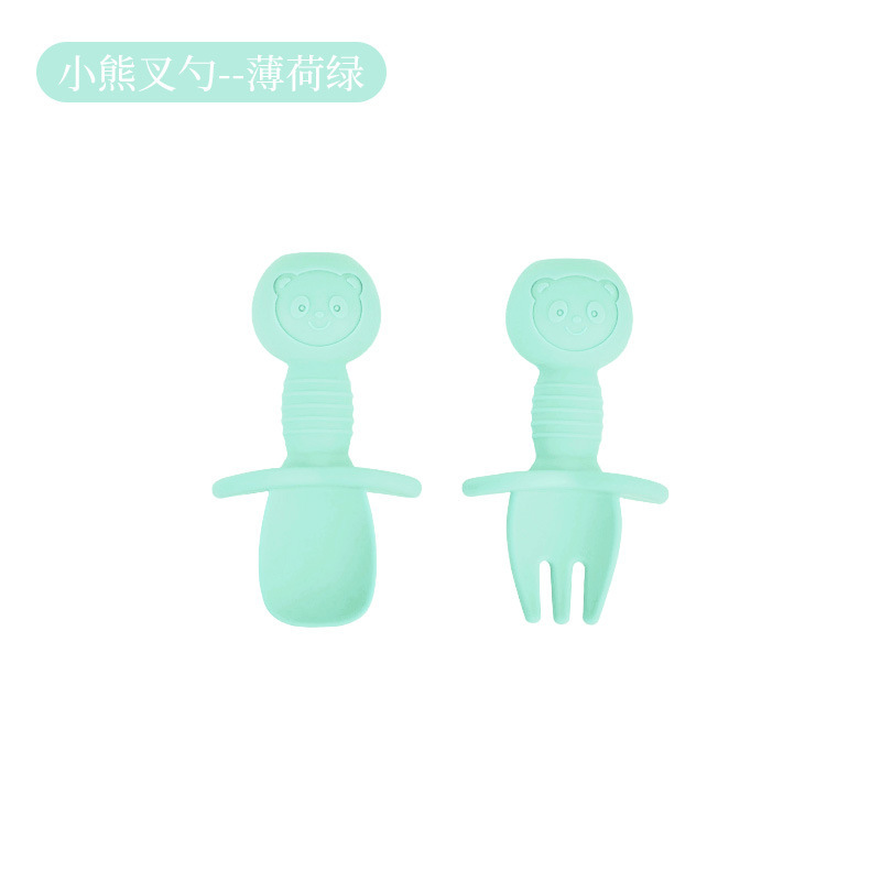 짧은 실리콘 포크와 스푼