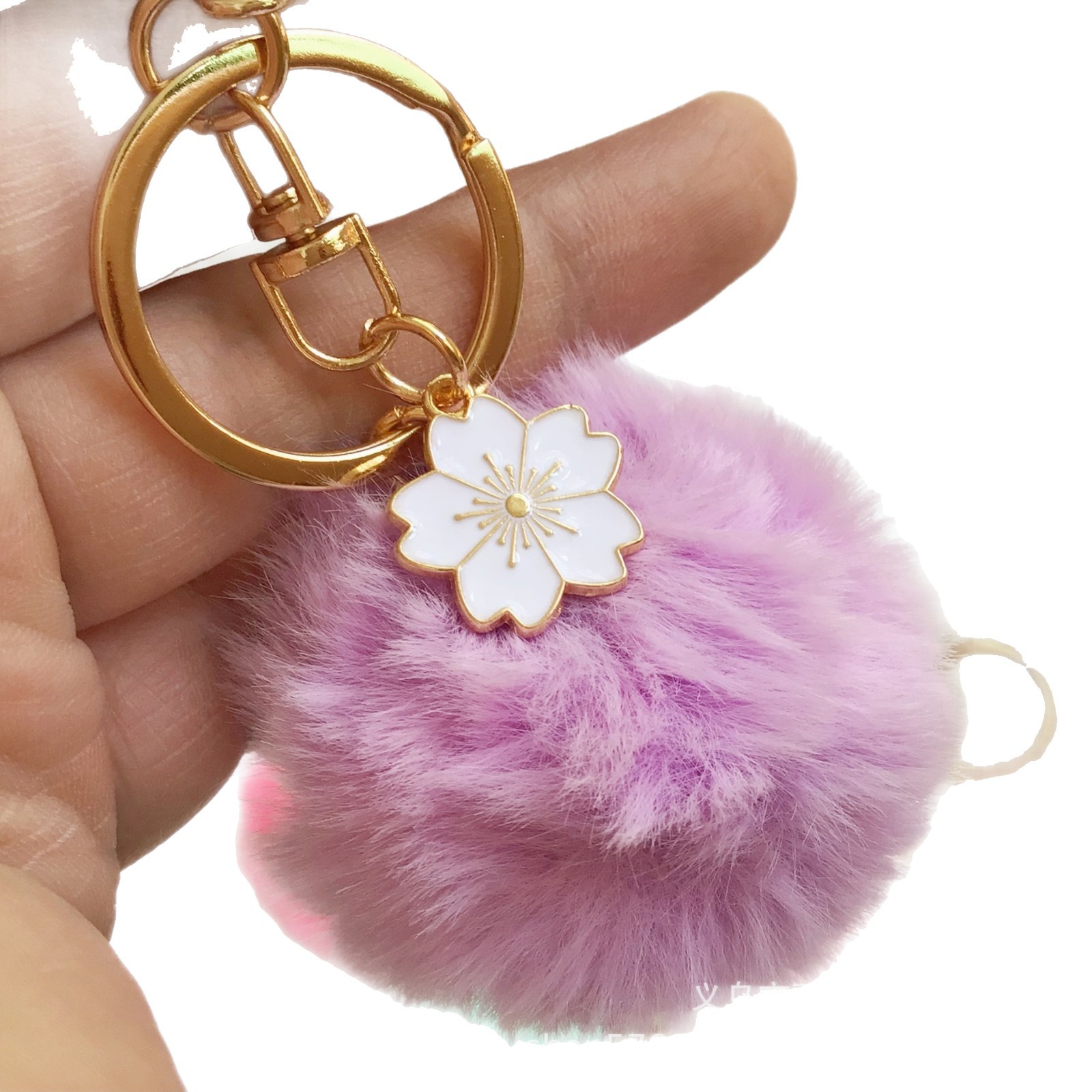 Spot aleación transfronteriza gota aceite flor de cerezo colgante llavero colgante de bola de pelo 5cm imitación conejo rex bola de pelo colgante de flor de durazno