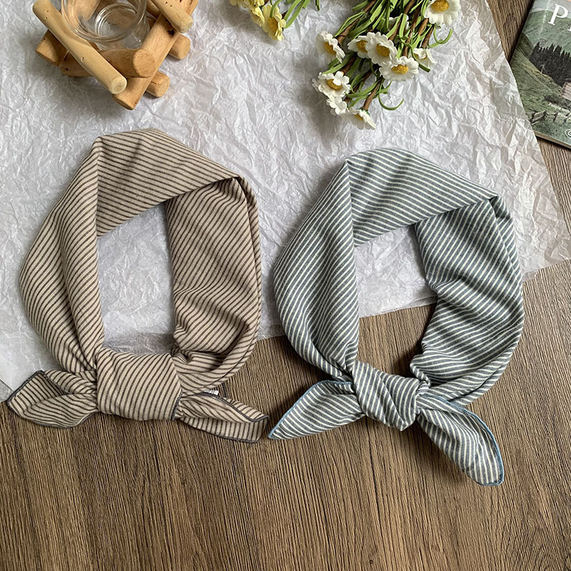 Pañuelo cuadrado pequeño, bufanda de seda, bufanda de cuello con sentido avanzado para mujer, pañuelo a rayas liso, bufanda de estilo pastoral para mujer de verano, protector para el cuello chal