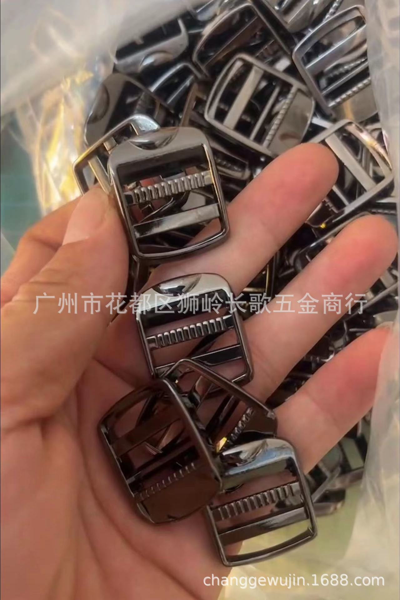 En stock accesorios de hardware de equipaje al por mayor bolsa de libros de aleación de zinc hebilla de malla metálica hebilla de escalera ajustable Aleación de tres bloques image 10