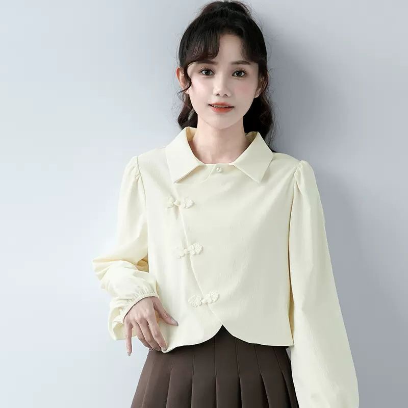 Spring apricot colored autumn design short shirt