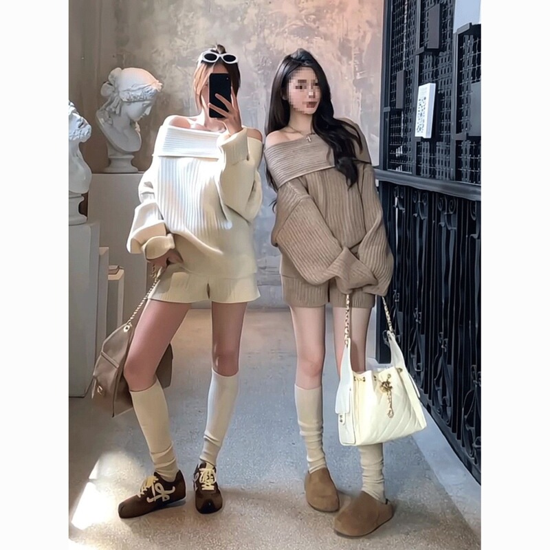 Casual off-shoulder shorts two-piece set, stylish new knit sweater, new loose-fitting suit, European, American, and Southeast Asian style