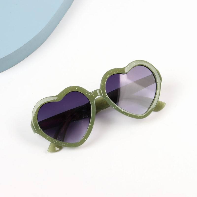 Fashion Heart Shape Resin Special-shaped Mirror Full Frame Kids Sunglasses display picture 4