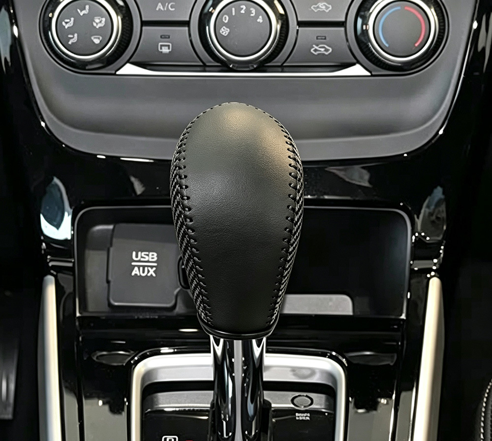Leather car gear shift knob cover, hand-stitched, for Nissan 2012 New Sylphy, Qida, and Teana models. Also includes a handbrake cover and a gear shift cover