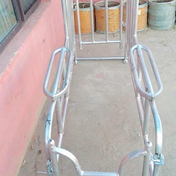 Rack de semilla de cerdas elevación rack de semilla de cerdo pie bajo rack de semilla de suelo galvanizado en caliente soporte de recolección de semilla