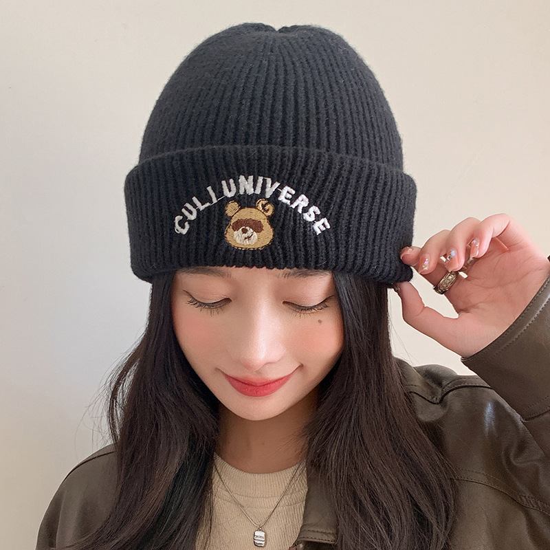 Women's Preppy Style Vacation Animal Letter Eaveless Wool Cap display picture 8