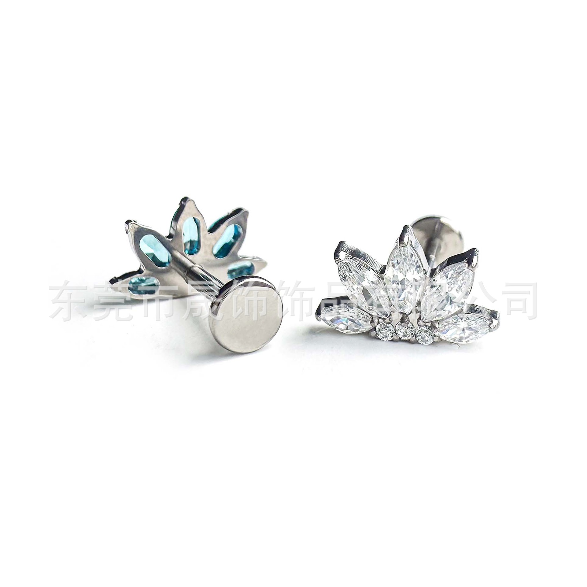 F136 Titanium Alloy 五马眼 Cubic Zirconia Flower Helix Cartilage Stud G23 Internal Thread Flat Back Ear Stud Labret Stud Piercing Jewelry