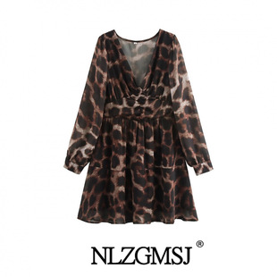 2024 autumn new women's European and American style fashion simple V collar waist long sleeve dress