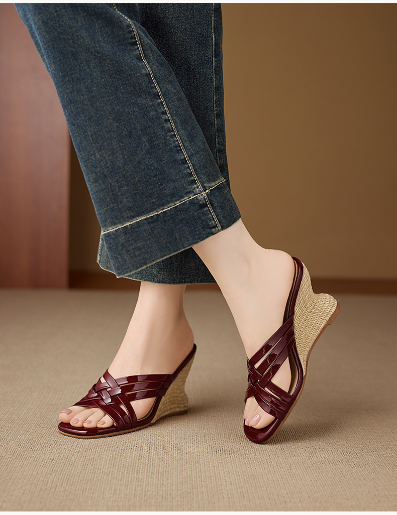 Dép sandal nữ quai chữ V mũi vuông hở ngón đế xuồng cao gót 5 cm — Rượu vang đỏ, màu trắng ngà chi tiết 8