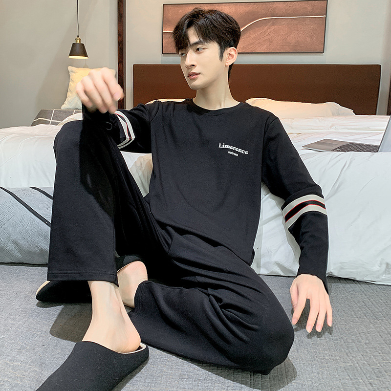 Pijamas de los hombres de manga larga de otoño e invierno Nuevo traje de estudiante simple casual suelta más tamaño ropa de abrigo homewear