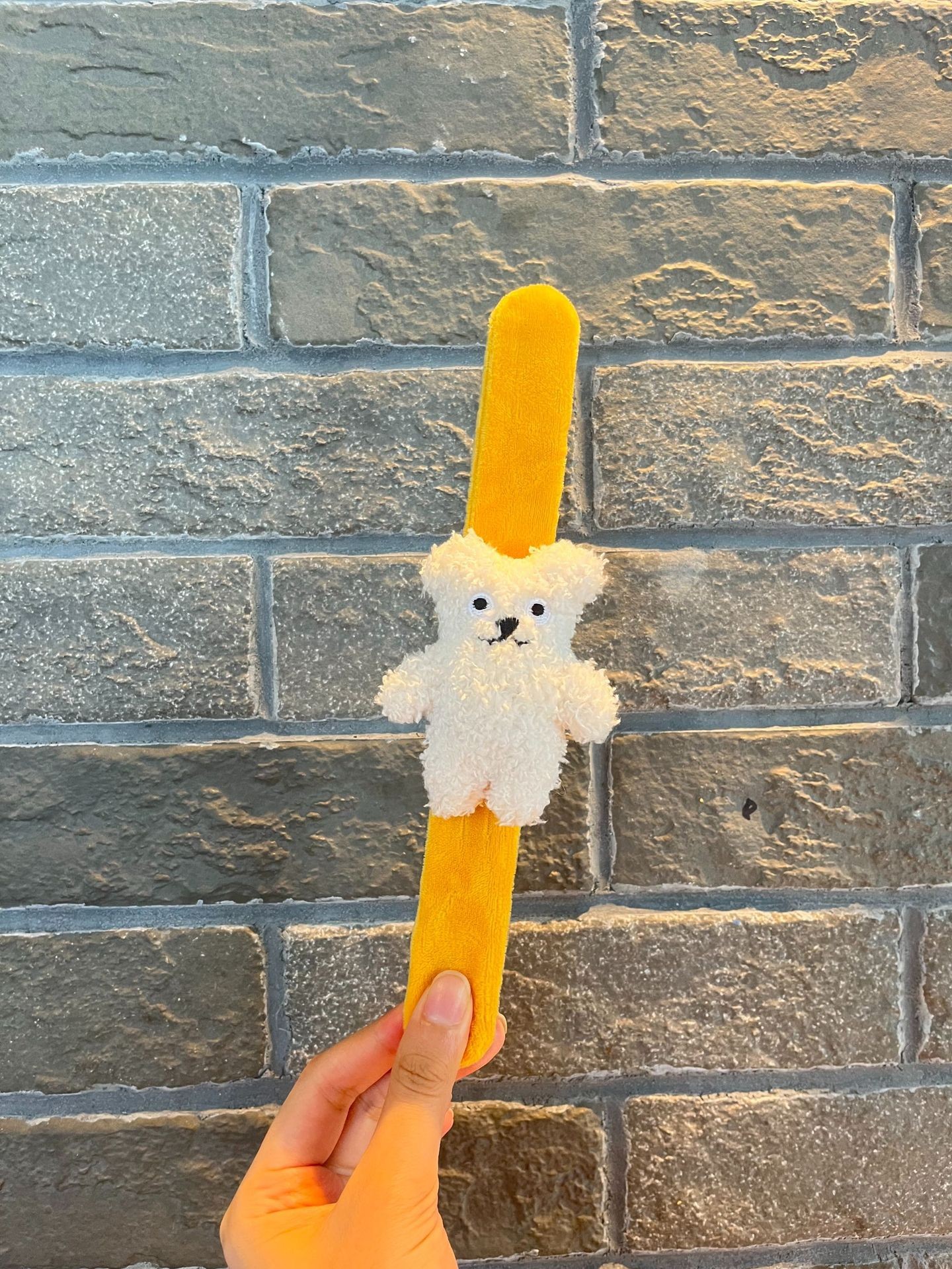 Anillo de felpa de dibujos animados, oso de mantequilla, correa de reloj de boda, pulsera para niños Kapibala, regalo de muñeca creativa