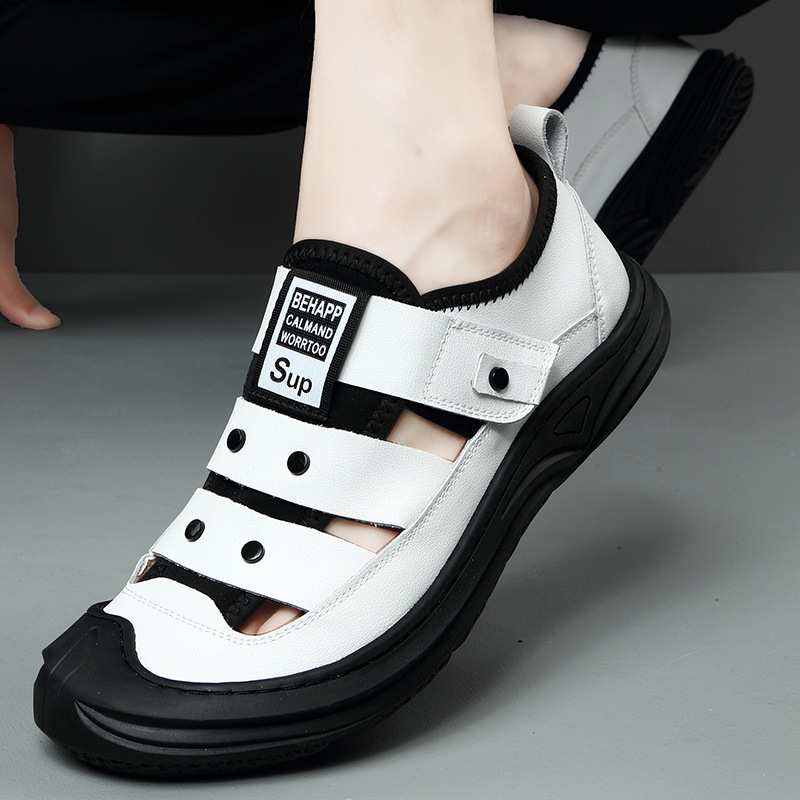 남성 신발 2024 여름 새로운 남성 중년 및 노인 아빠의 가죽 샌들 남성 캐주얼 가죽 신발 미끄럼 방지 및 내마모성