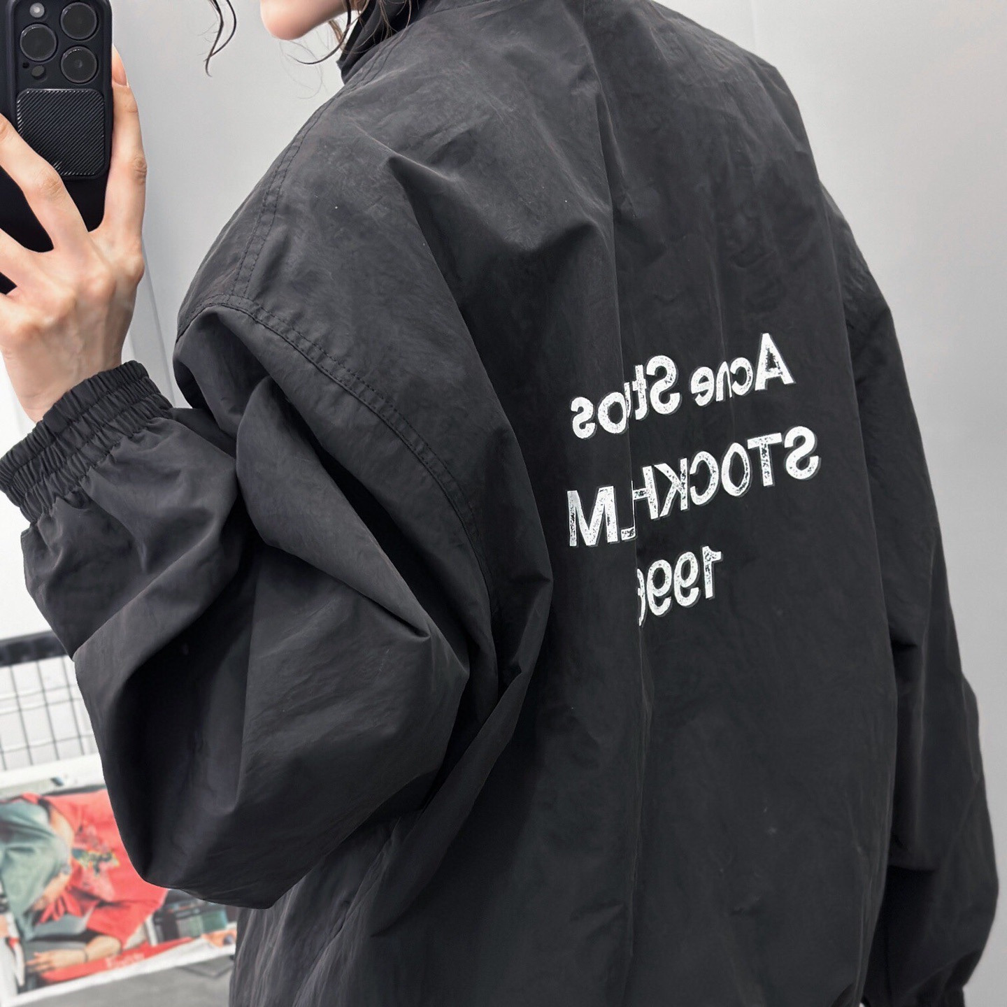 Nylon jacket with zipper