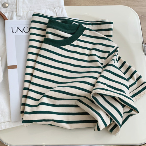 White and Retro Green Striped Short-Sleeve T-Shirt for Women, Loose and Slimming Cotton Casual Layering Top for Students in Summer