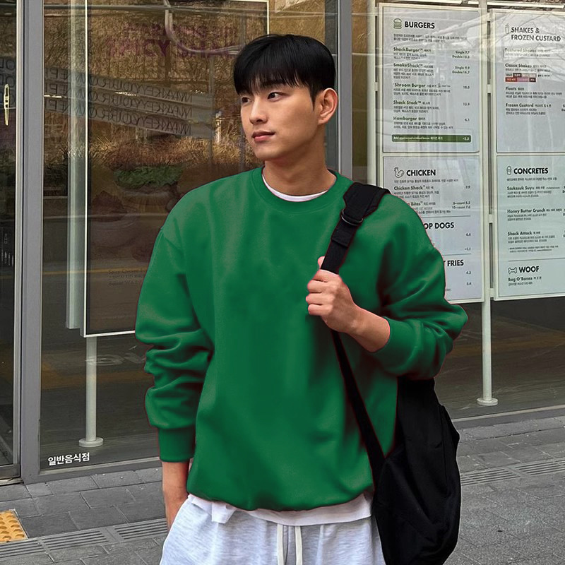다크그린 라운드넥 스웨트셔츠 레귤러 스타일 - 솔리드 컬러 [GL]