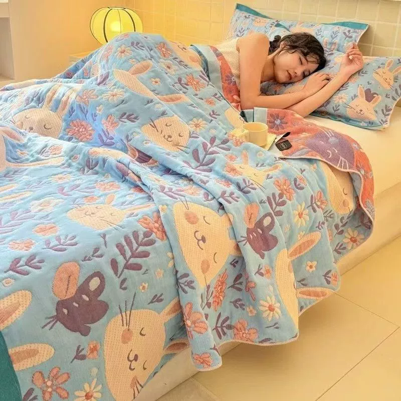 Хлопковое марлевое одеяло-плед, из стираного хлопка, мягкое и комфортное, утолщенное, подходит для всех сезонов, с цветочным узором, размер односпальный 150.