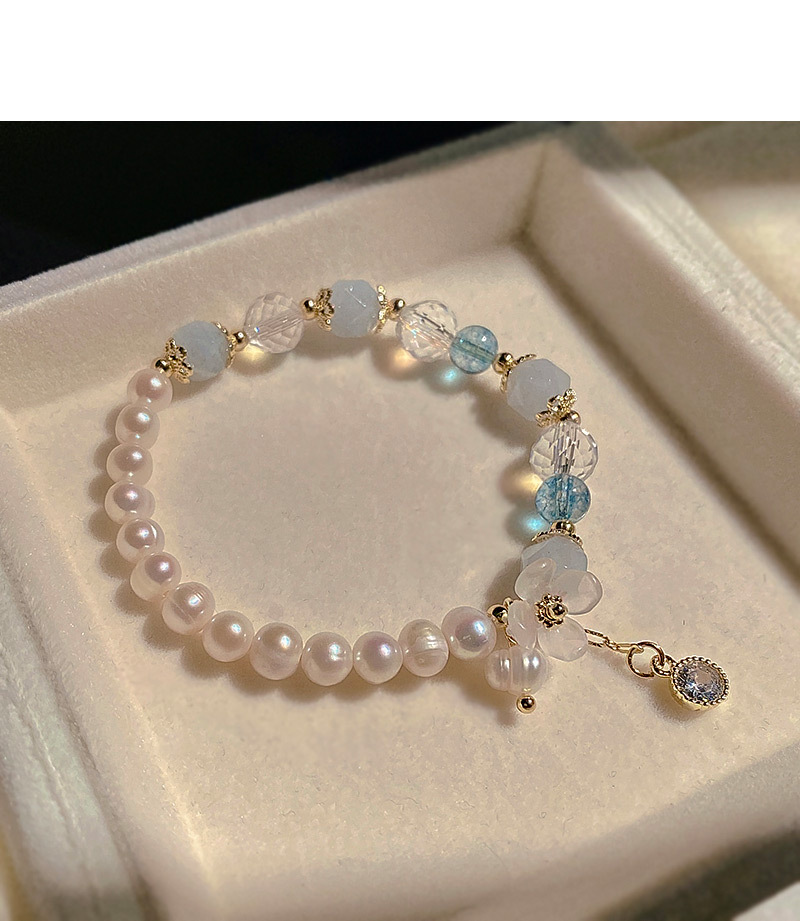 Elegant Flower Pearl Beaded Bracelets