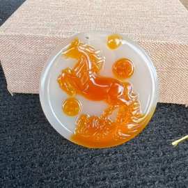 厂家玉石玛瑙玉髓生肖马牌吊坠挂件俏色吊坠挂件玉器礼品一件代发