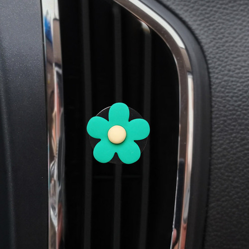 Little Daisy Girls Car Accessories Car Perfume Accessories Car Air Conditioning Ventilation Aromatherapy Clip Flowers Car Interior Decoration
