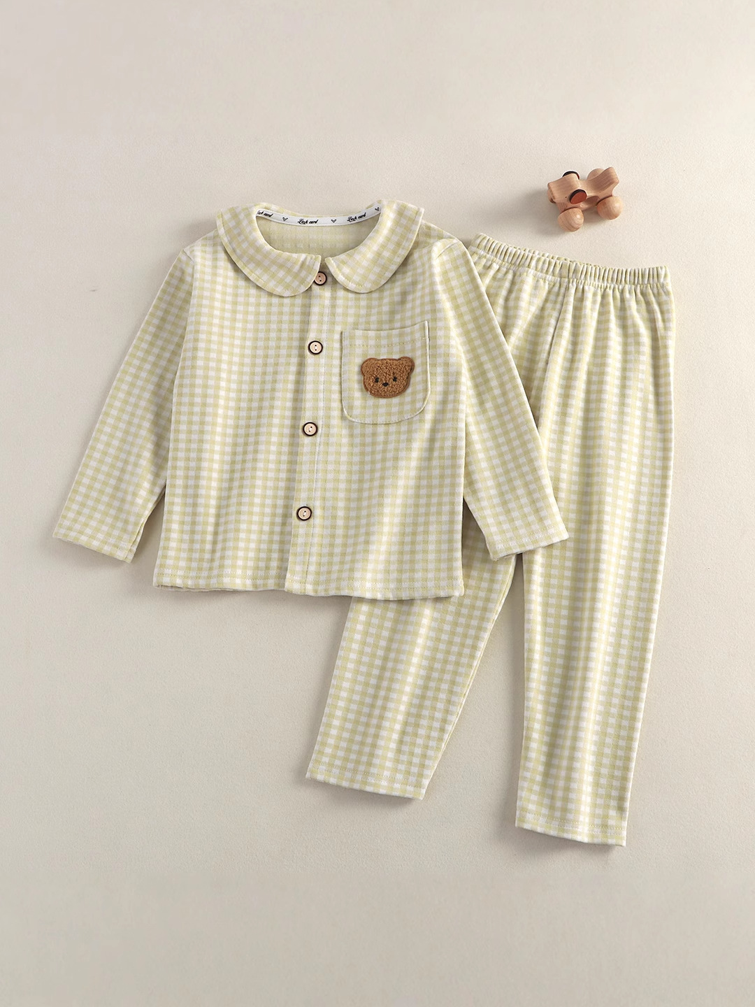 Ropa de niños para niños conjunto de ropa de hogar niños cuadrados de terciopelo cálido bordado muñeca pijamas para niños ropa de hogar