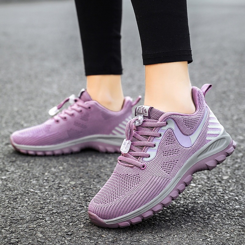 Old Beijing Cloth Shoes Women's Spring Breathable Non-slip Soft Sole Walking Shoes for the Elderly Comfortable Casual Middle-aged Mother sneaker