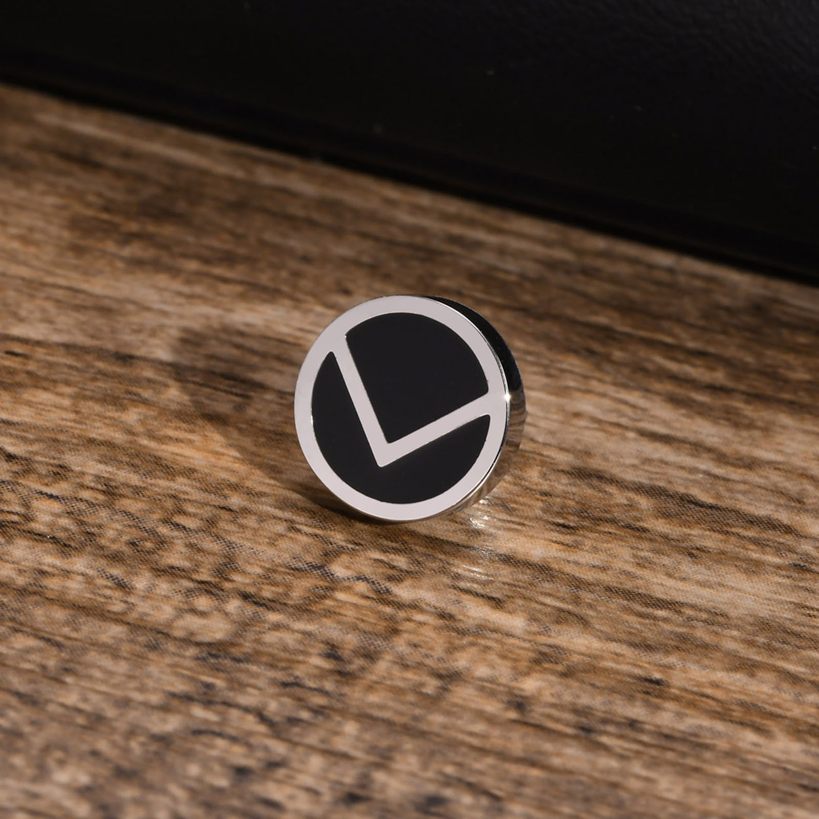 Simple Style V Shape Round Stainless Steel Ear Studs 1 Piece