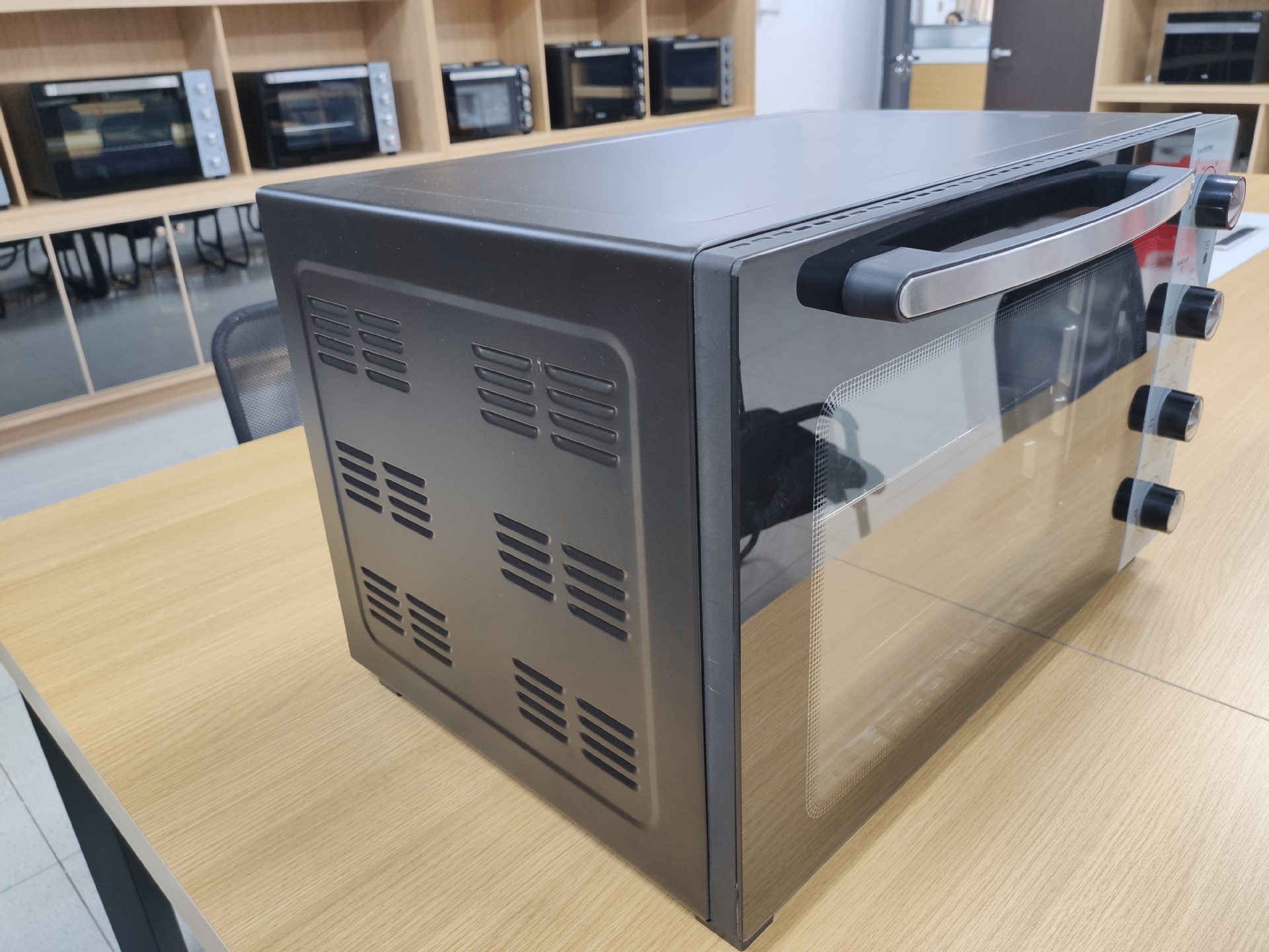 Horno de comercio exterior multifuncional 58L horno eléctrico de gran capacidad para pastel de barbacoa comercio exterior al por mayor ke58