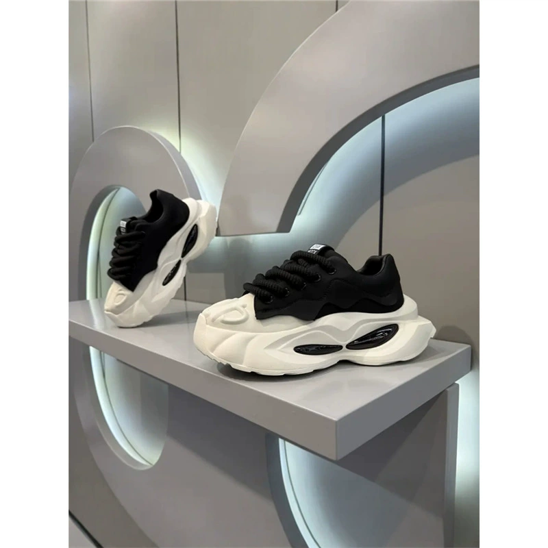 Зимние повседневные кроссовки на флисовой подкладке 2024 года, удобные и универсальные кеды на шнуровке с толстой подошвой, теплые мужские ботинки с дополнительным флисом и утолщением.