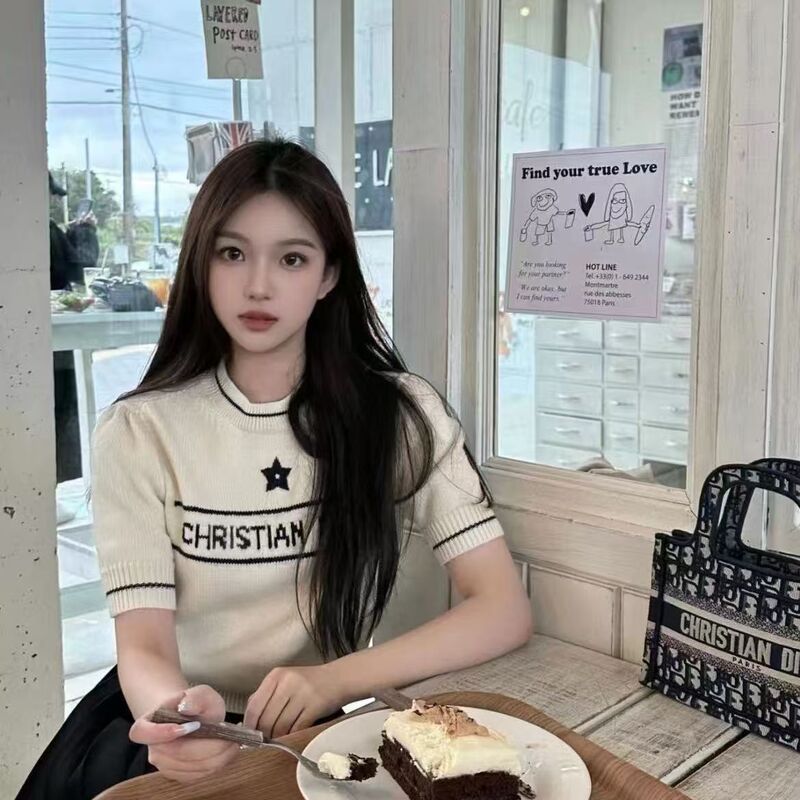 Fashionable Korean-Style Knitted Top, Youthful and Versatile Round Neck Five-Pointed Star Short-Sleeve Wholesale Fashionable Korean-Style Knitted Top, Youthful and Versatile Round Neck Five-Pointed Star Short-Sleeve Wholesale