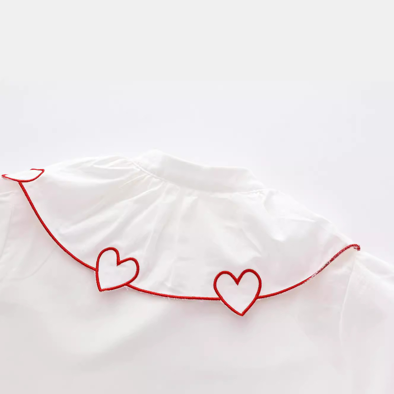 Camisa de las muchachas ropa para niños bebé amor cuello Camisa de algodón 2024 ropa de primavera camisa de estilo occidental para niños ropa para niños