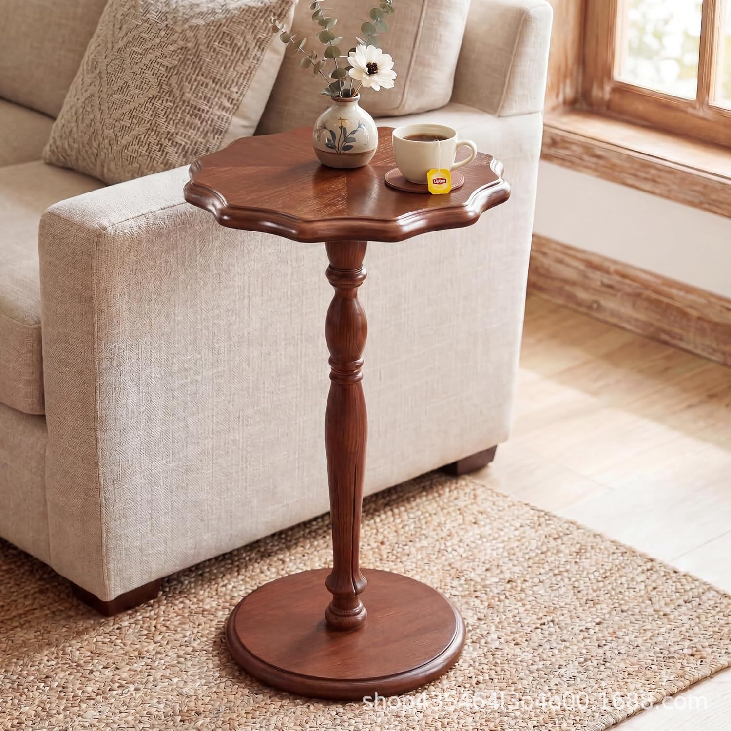 French-style vintage solid wood small coffee table for small living rooms, sofa side table, round mid-century style bedside table, corner table, coffee table
