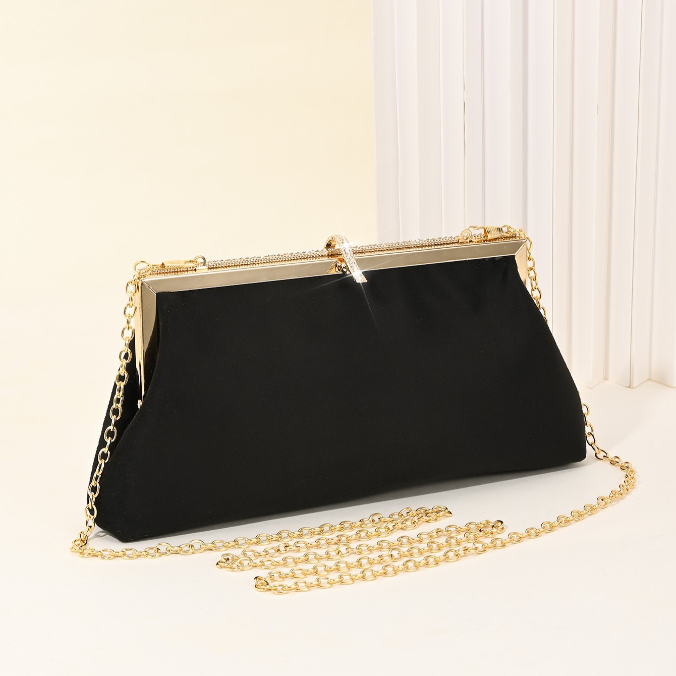 Fashionable elegant velvet small clutch bag