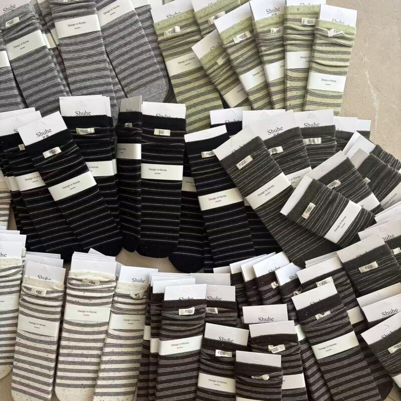 Autumn and winter Korean-style Dongdaemun tie-dye yarn fashion striped fabric label stylish slouch socks