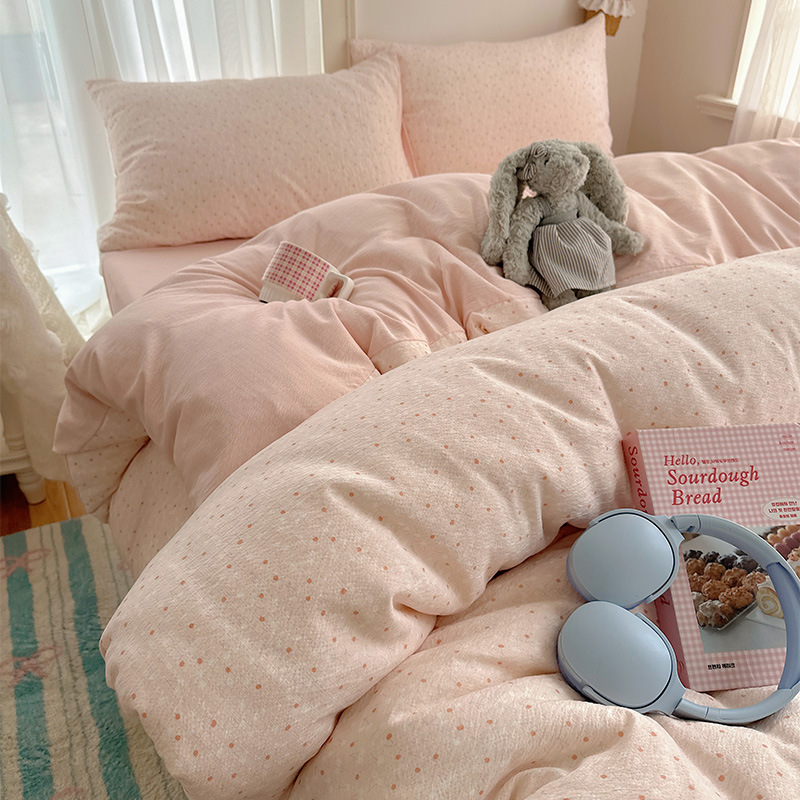 Cama de algodón de cuatro piezas A clase madre y bebé dormir desnudo pro piel sábanas de cama de algodón puro Kasa dormitorio dibujos animados lindos tres piezas 4