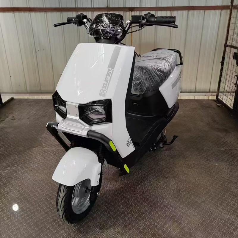 新型スカイブラックバッテリーカー、二輪電気自動車、高出力電気自動車、自転車の輸出、外国貿易の輸出|undefined