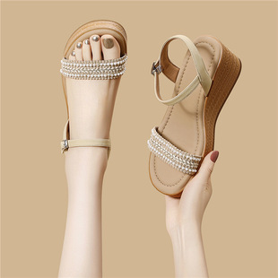 罗马坡跟凉女鞋