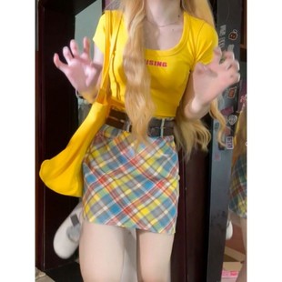Summer Dopamine Outfit Yellow Round Neck Short-Sleeved Slim Hot Girl Short Top Plaid Skirt Two-Piece Trendy Set