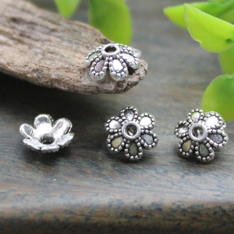 small retro bracelet flower-shaped
