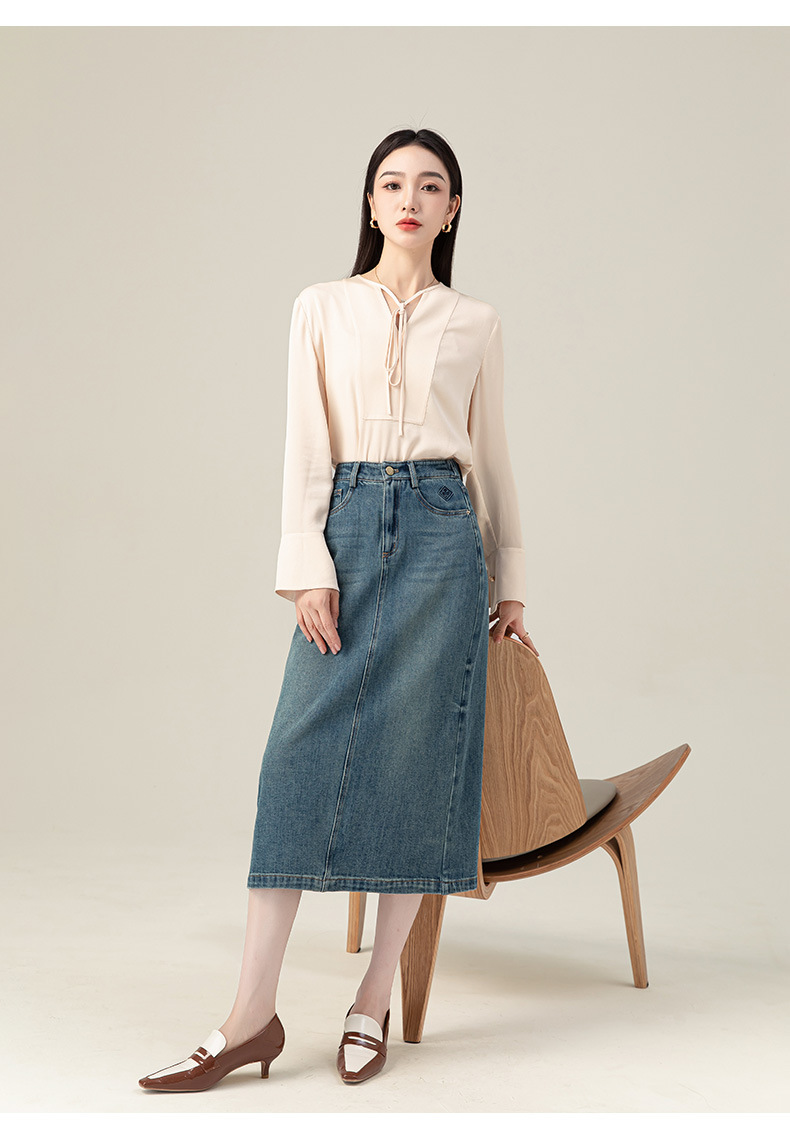 Chân váy denim Lyocell nữ xẻ tà sau, cạp cao ôm dáng dáng thẳng — Màu xanh lam chi tiết 21