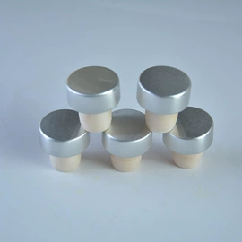 木塞;金属盖;酒瓶塞