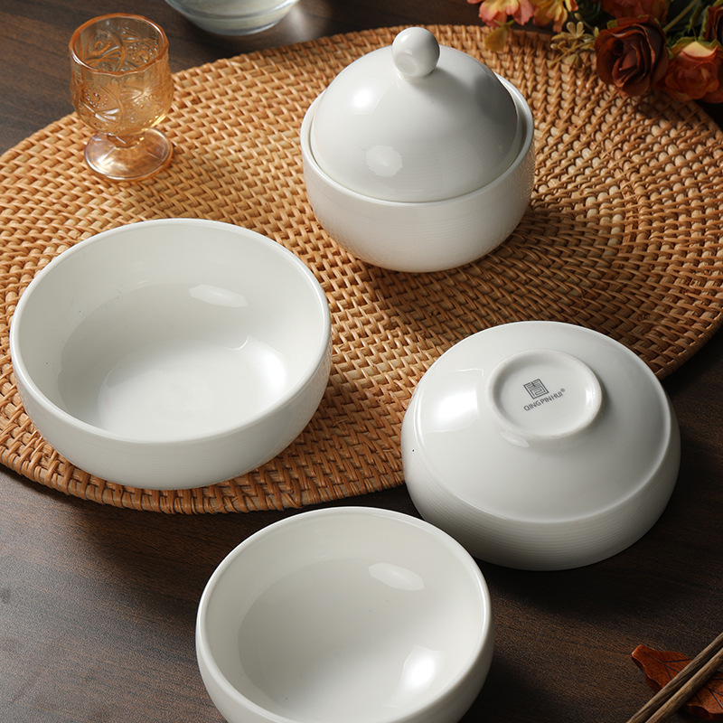 Ceramic Tableware Set for Home Use with Embossed Patterns, Rice Bowls, Dinner Plates, Western-Style Dishes, Vintage Light Luxury White Porcelain Bowls and Chopsticks